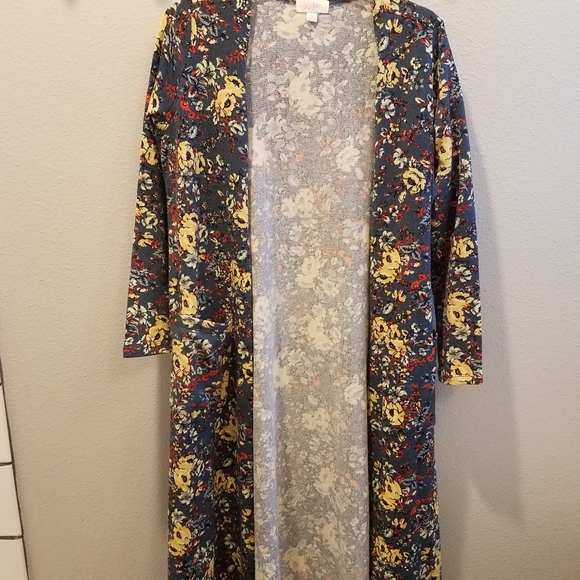 Lularoe Duster - Picture 3 of 4